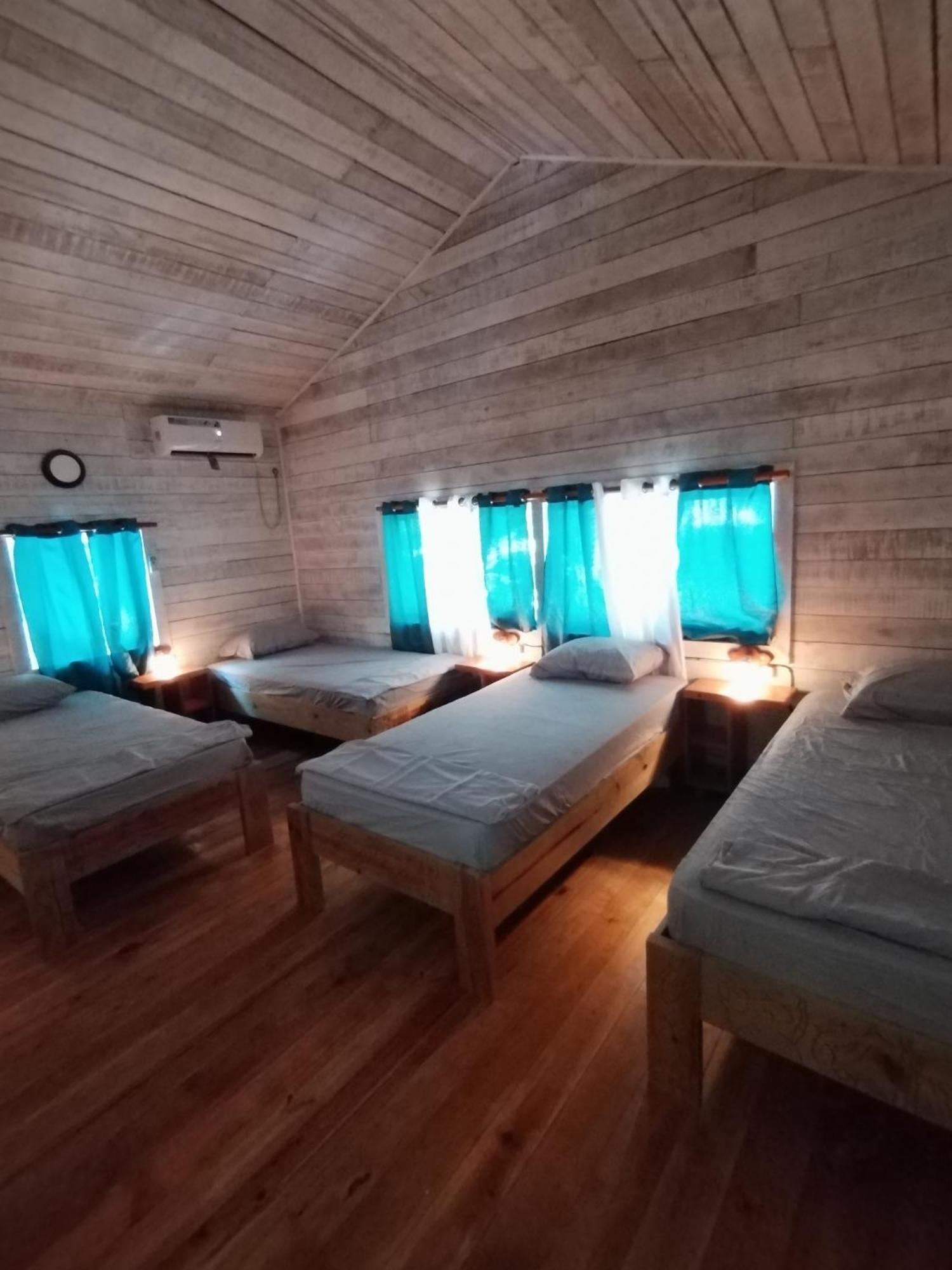 Hotel Tierra Verde Bed And Breakfast 博卡斯德尔托罗 外观 照片