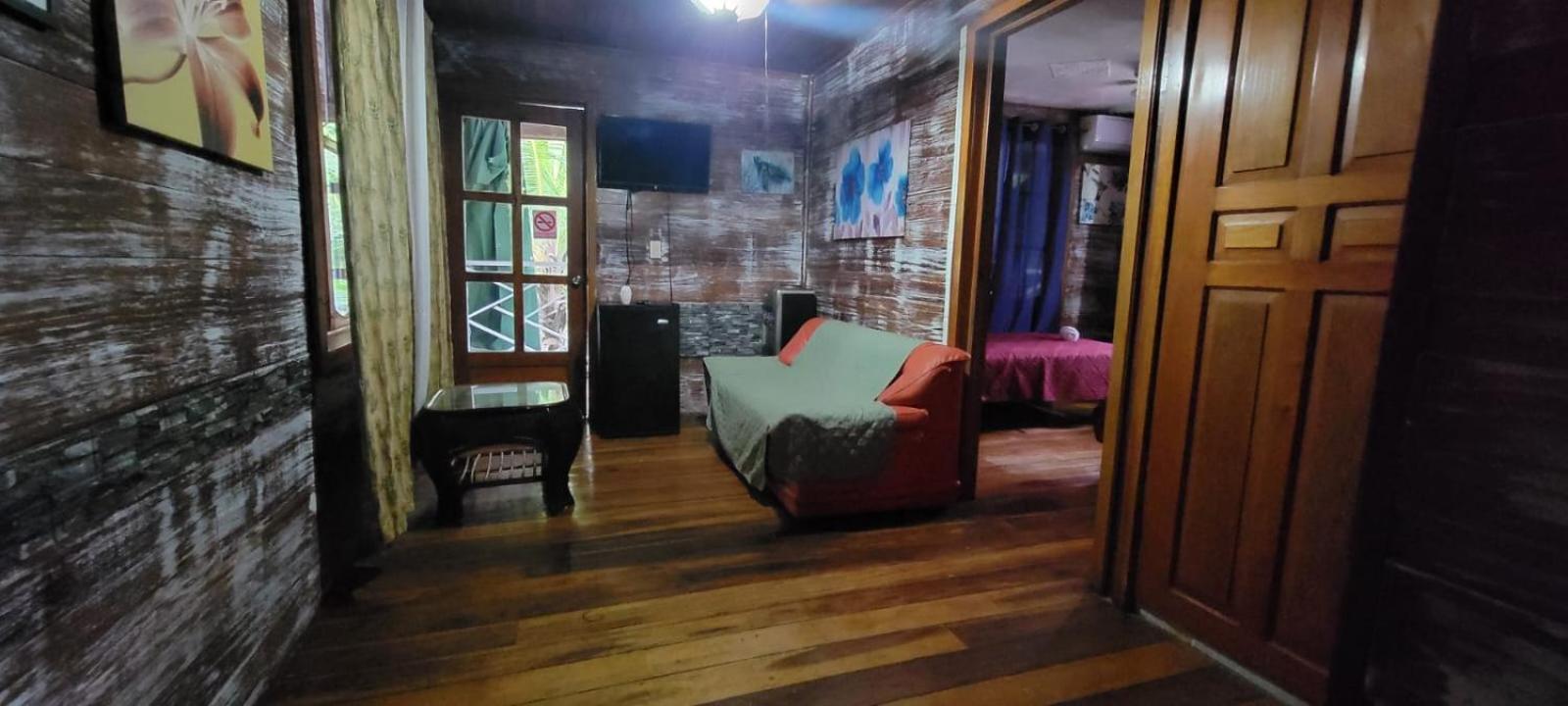 Hotel Tierra Verde Bed And Breakfast 博卡斯德尔托罗 外观 照片