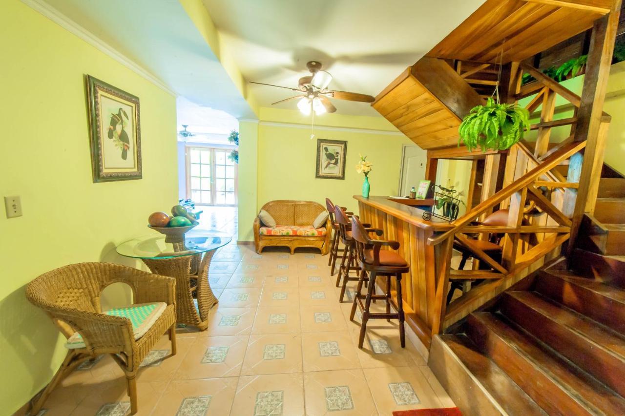 Hotel Tierra Verde Bed And Breakfast 博卡斯德尔托罗 外观 照片