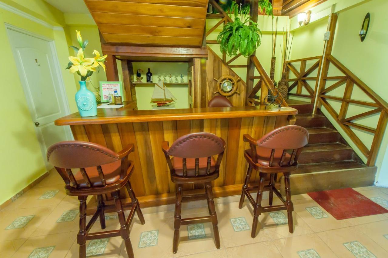 Hotel Tierra Verde Bed And Breakfast 博卡斯德尔托罗 外观 照片